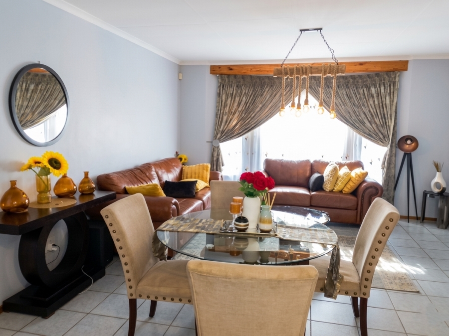 3 Bedroom Property for Sale in Geelhoutpark North West